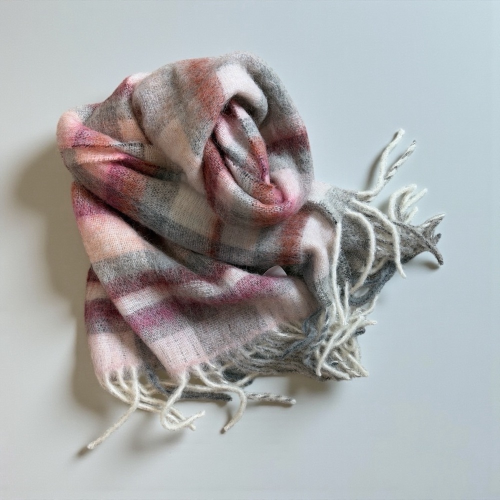 Cristina Chiti 💯 Made in Italy Wool/Alpaca Blend Pink/Gray/Cream Plaid Scarf
